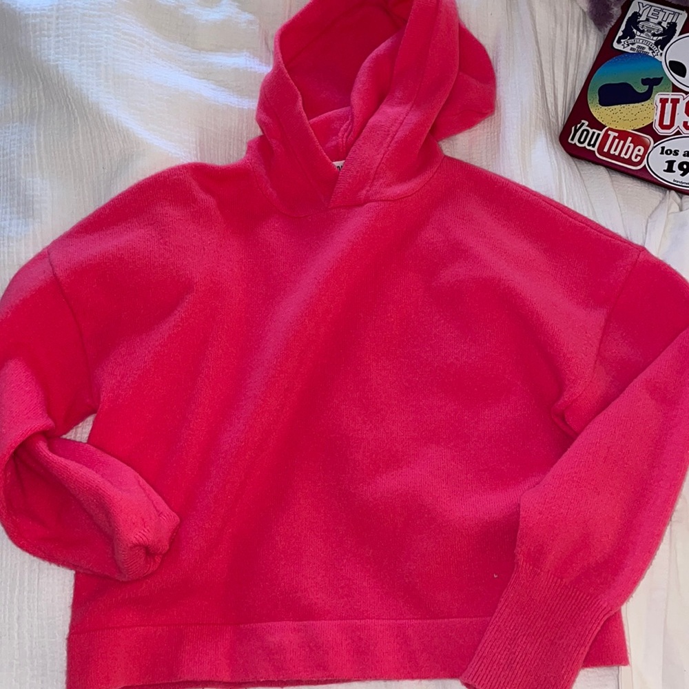 Hot pink bb Dakota hoodie